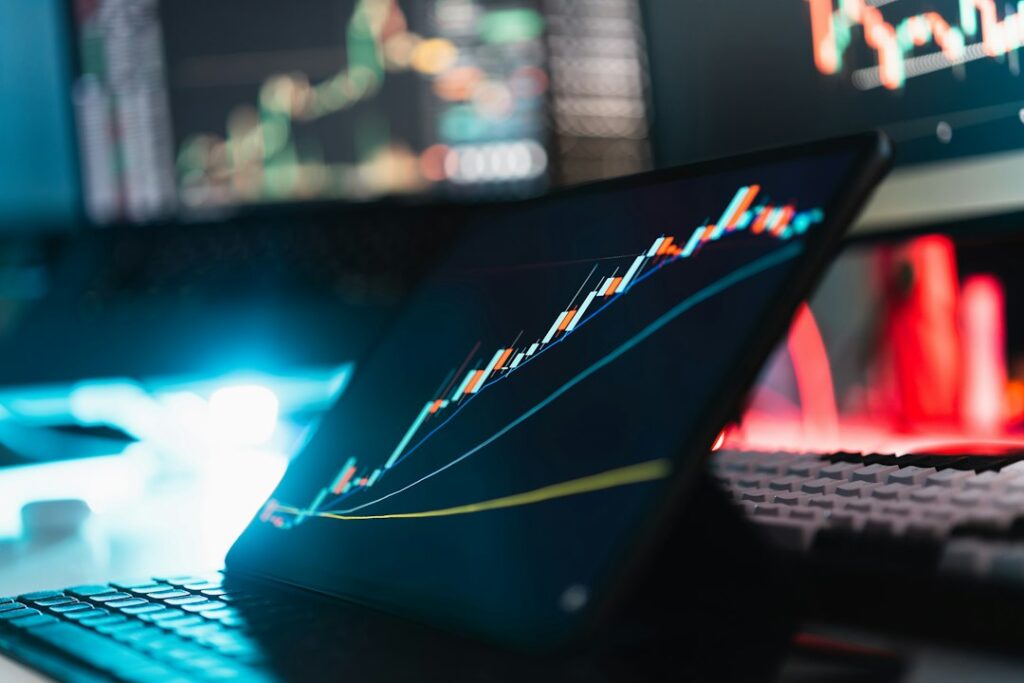 growth value stocks comparison